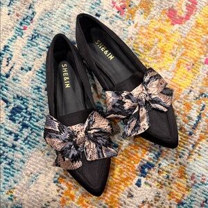 SHEIN | Black Satin Loafers | Satin Snakeskin Bow | Sz 40